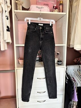Zara High-Rise Black Skinny Jeans
